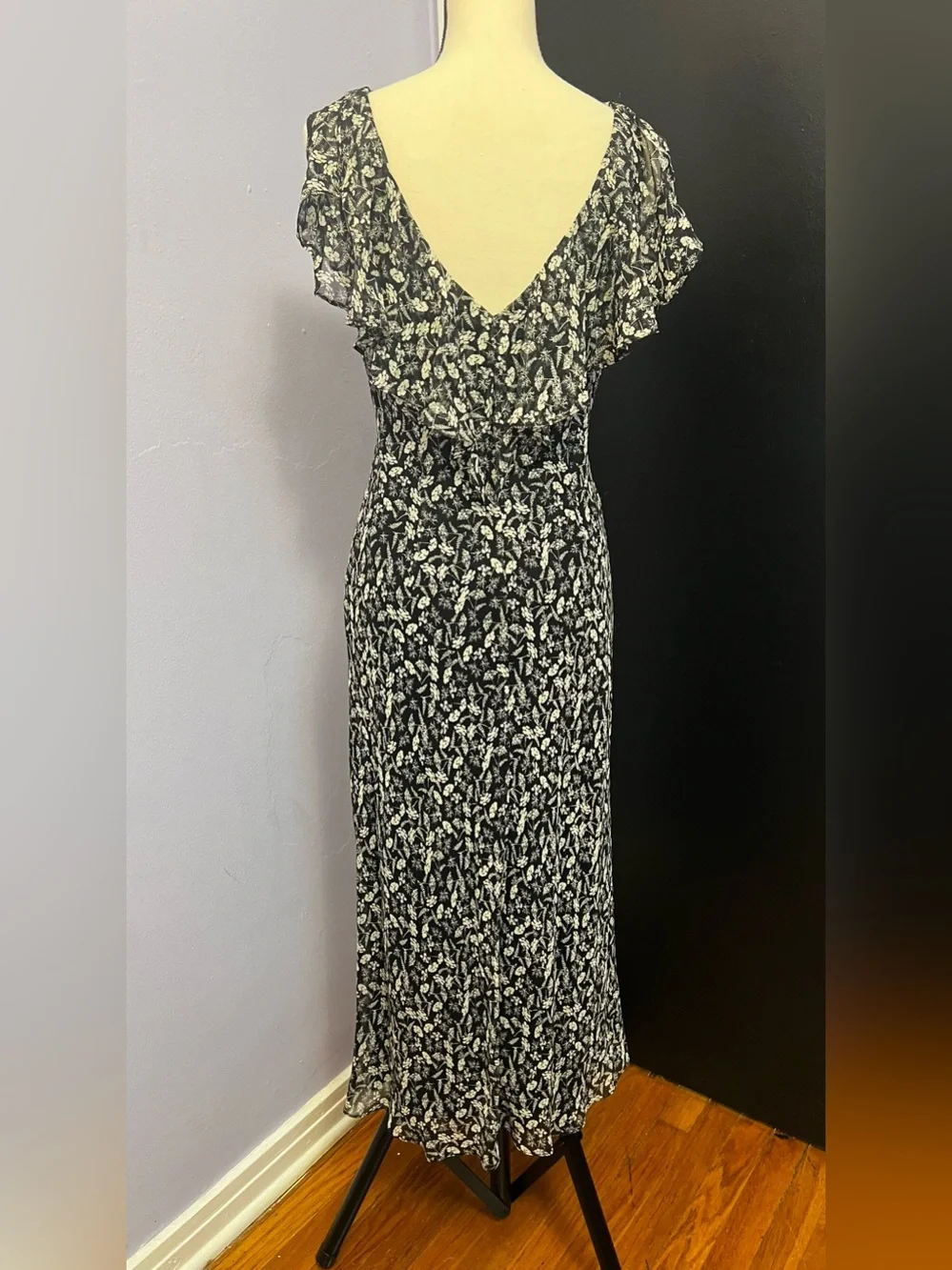 Vintage 100% Silk Jones New York Black and White Floral Maxi Dress - Picture 2 of 3